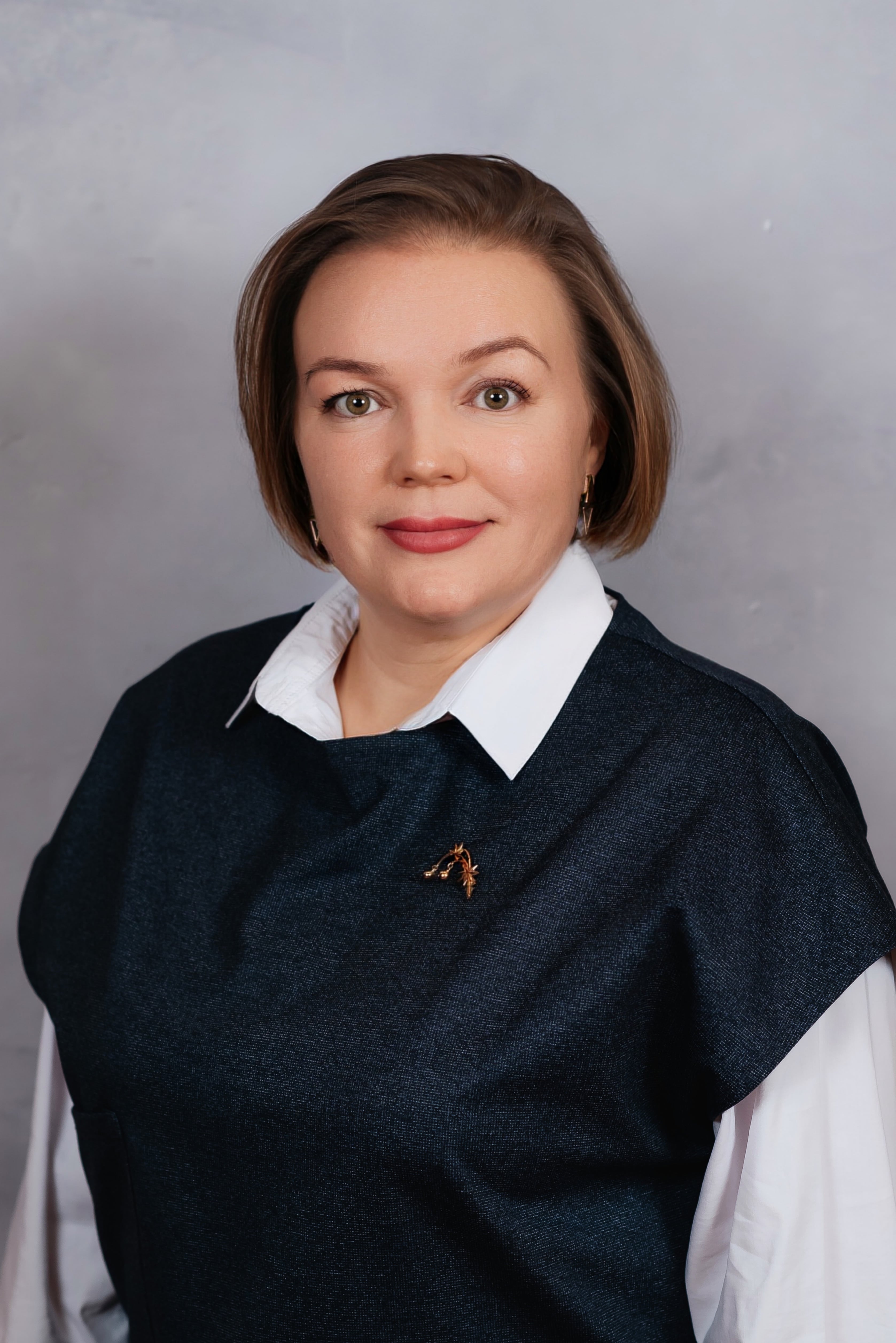 Шмелева Юлия Васильевна.