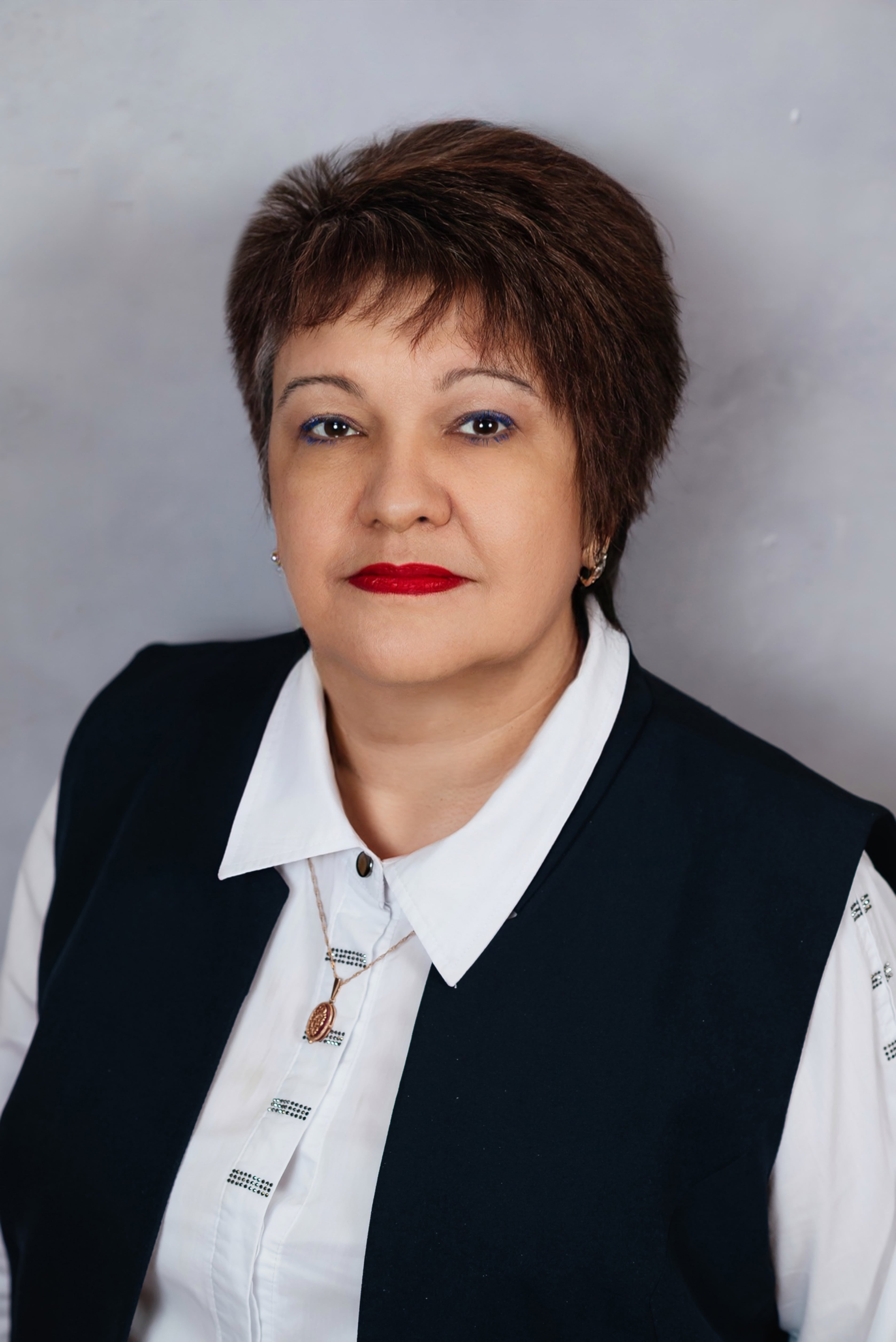 Азанова Гульнара Рафкатовна.