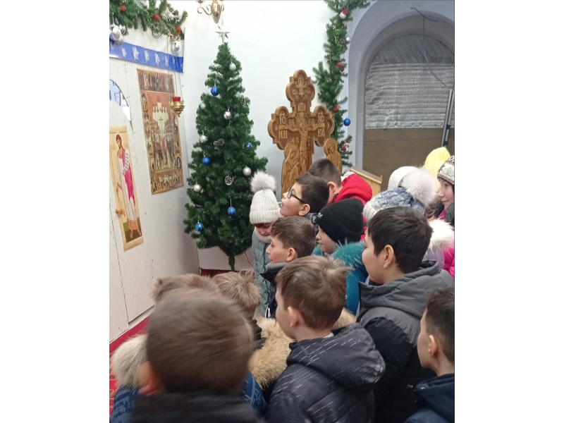 Экскурсия в православную церковь Новомучеников и Исповедников Российских.